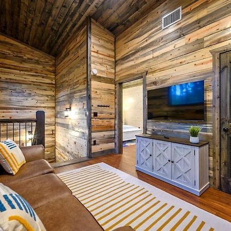 Brand New Luxury 2 Bedroom With Loft And Spa Sleeps 10 Broken Bow Exterior foto