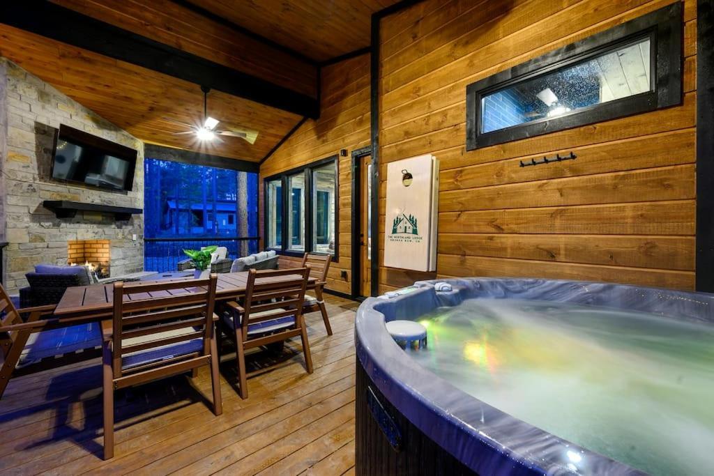 Brand New Luxury 2 Bedroom With Loft And Spa Sleeps 10 Broken Bow Exterior foto